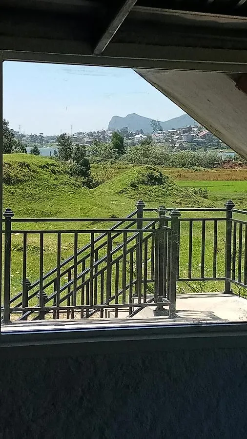 Guest house Amaraai Lake Edge Nuwara Eliya