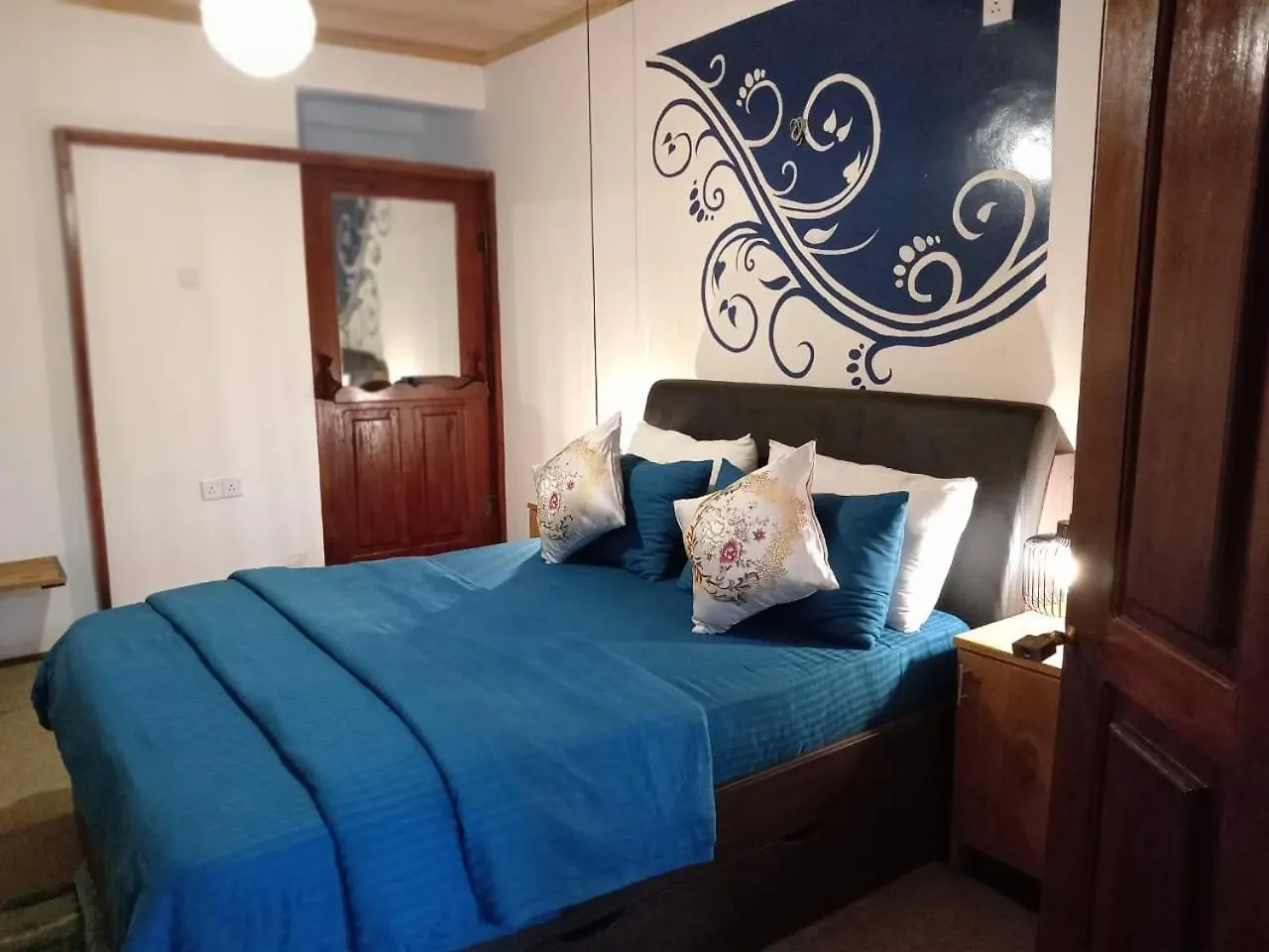 Guest house Amaraai Lake Edge Nuwara Eliya