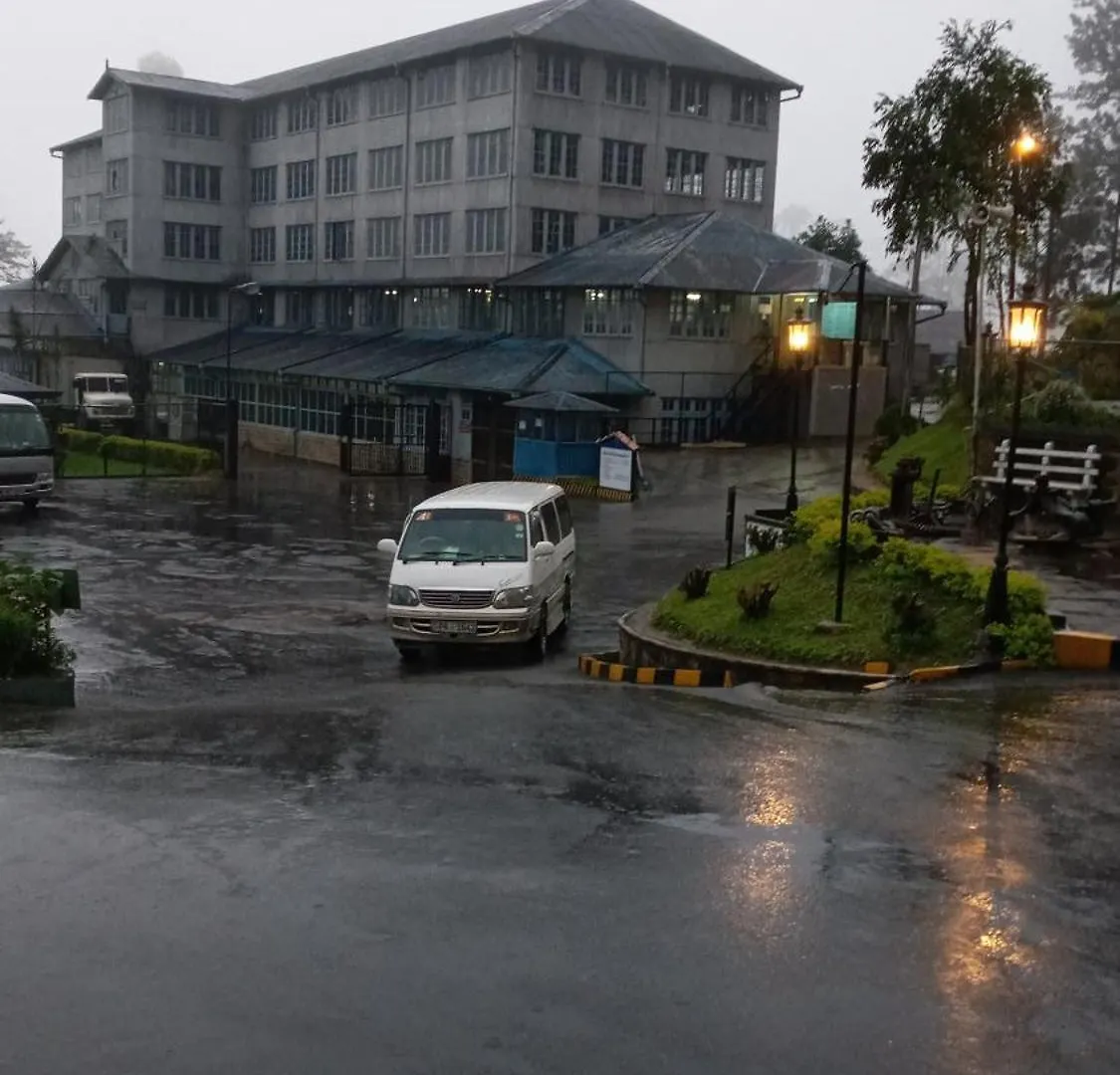 Amaraai Lake Edge Nuwara Eliya Guest house